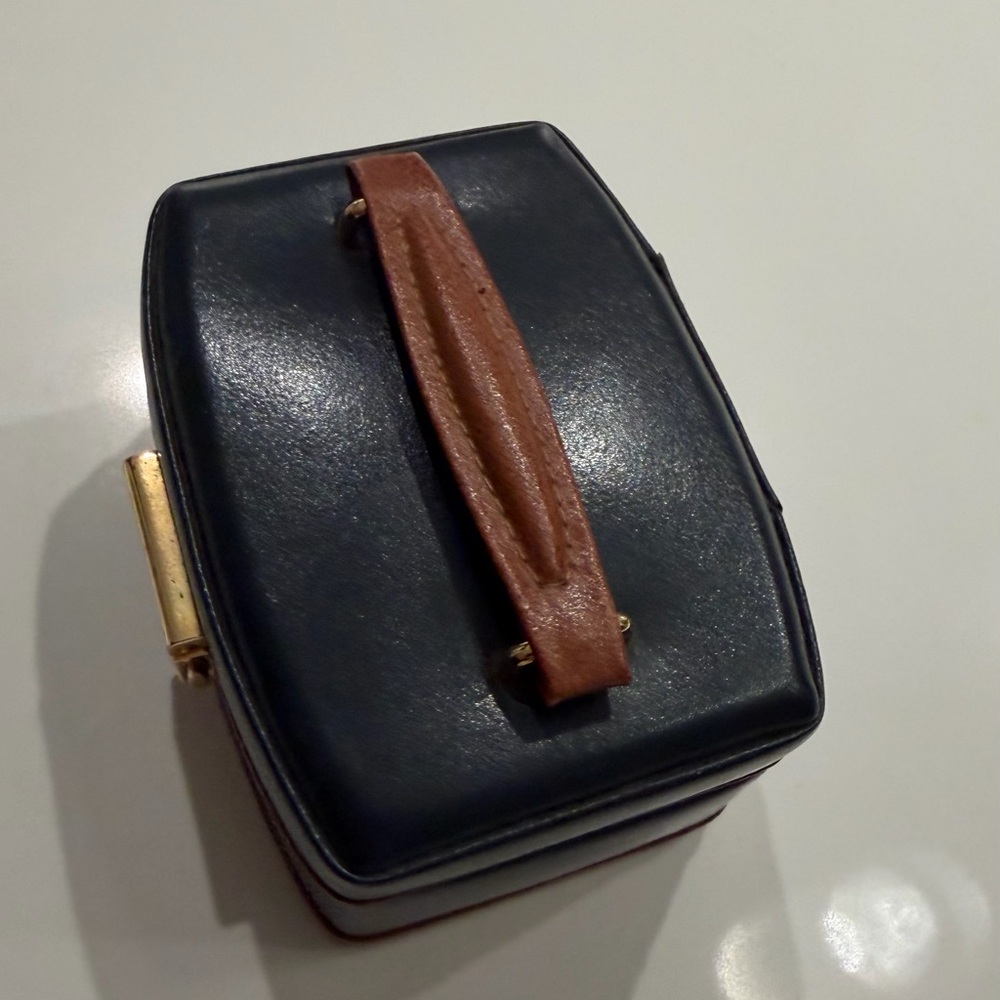 WOLF Black and Brown Leather Case - Picture 4 of 9